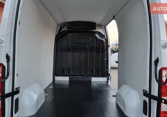 Белый Рено Мастер, объемом двигателя 2.3 л и пробегом 172 тыс. км за 18700 $, фото 38 на Automoto.ua