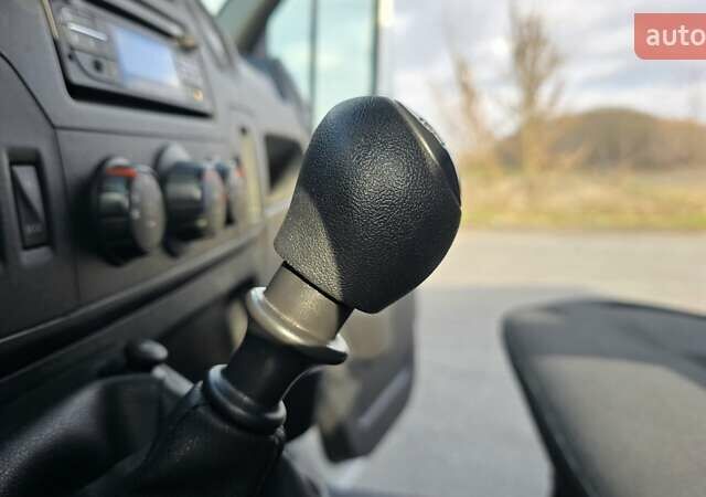 Білий Рено Мастєр, об'ємом двигуна 2.3 л та пробігом 178 тис. км за 19500 $, фото 17 на Automoto.ua
