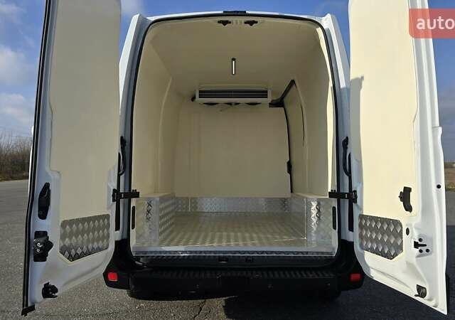 Білий Рено Мастєр, об'ємом двигуна 2.3 л та пробігом 178 тис. км за 19500 $, фото 11 на Automoto.ua