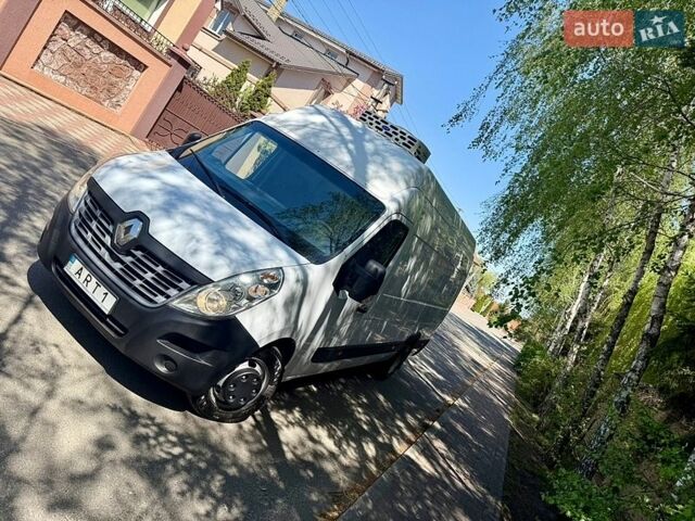 Белый Рено Мастер, объемом двигателя 2.3 л и пробегом 195 тыс. км за 26800 $, фото 1 на Automoto.ua