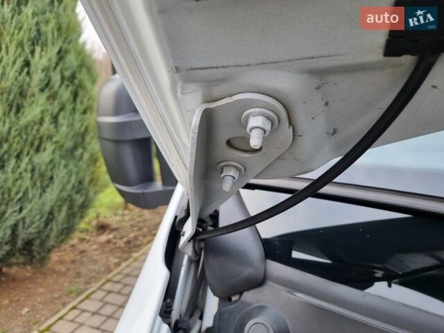 Білий Рено Мастєр, об'ємом двигуна 2.3 л та пробігом 254 тис. км за 23250 $, фото 50 на Automoto.ua