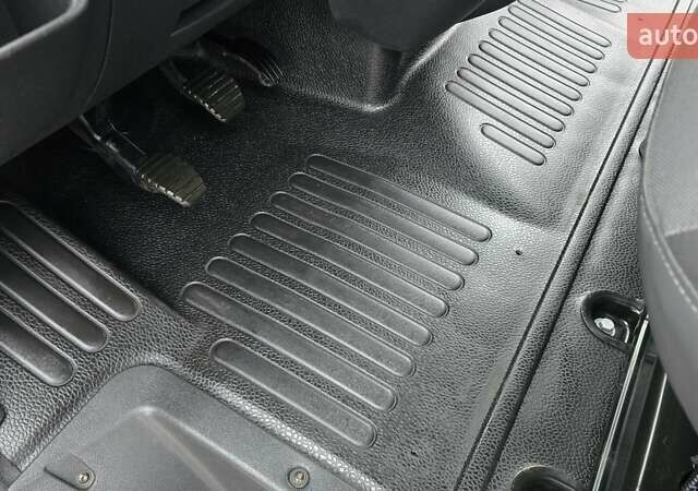 Білий Рено Мастєр, об'ємом двигуна 2.3 л та пробігом 171 тис. км за 19500 $, фото 10 на Automoto.ua