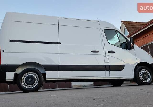 Белый Рено Мастер, объемом двигателя 2.3 л и пробегом 172 тыс. км за 18700 $, фото 7 на Automoto.ua