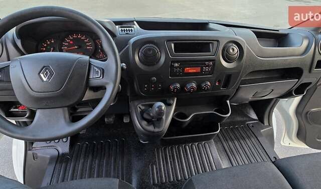Белый Рено Мастер, объемом двигателя 2.3 л и пробегом 177 тыс. км за 21500 $, фото 6 на Automoto.ua