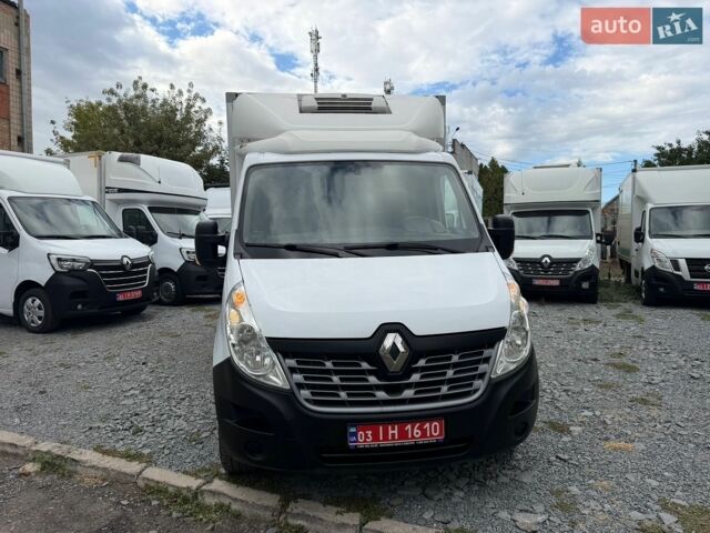 Белый Рено Мастер, объемом двигателя 2.3 л и пробегом 235 тыс. км за 21900 $, фото 2 на Automoto.ua