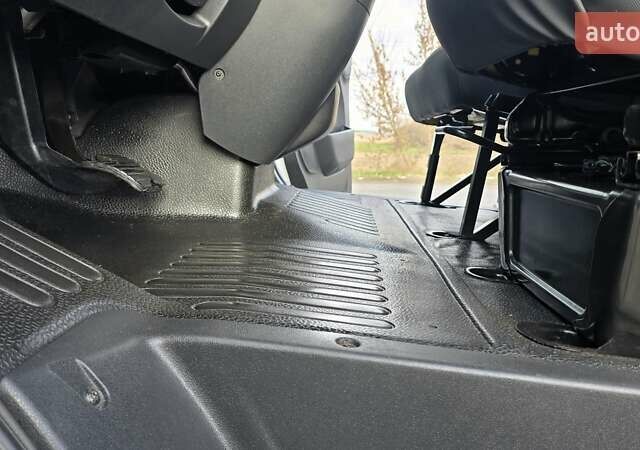 Білий Рено Мастєр, об'ємом двигуна 2.3 л та пробігом 178 тис. км за 19500 $, фото 14 на Automoto.ua