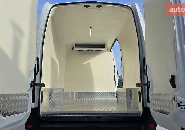 Білий Рено Мастєр, об'ємом двигуна 2.3 л та пробігом 171 тис. км за 19500 $, фото 2 на Automoto.ua