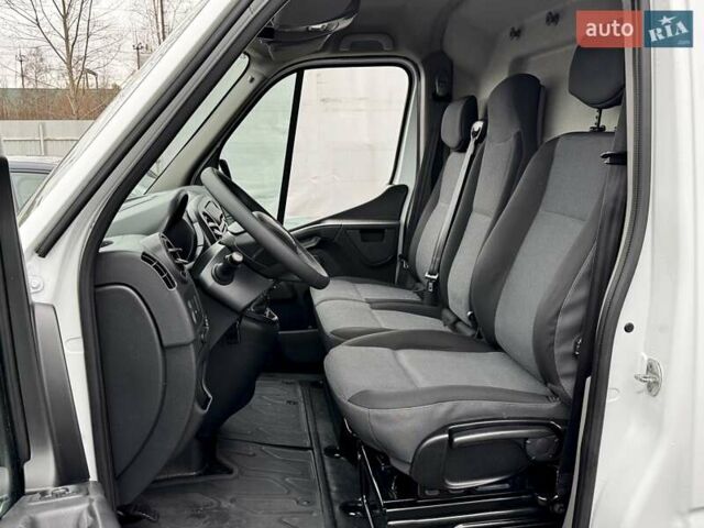 Белый Рено Мастер, объемом двигателя 2.3 л и пробегом 210 тыс. км за 18800 $, фото 19 на Automoto.ua