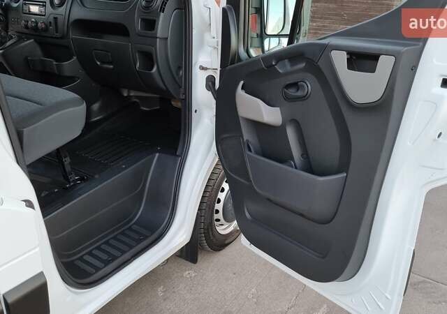 Белый Рено Мастер, объемом двигателя 2.3 л и пробегом 172 тыс. км за 18700 $, фото 27 на Automoto.ua