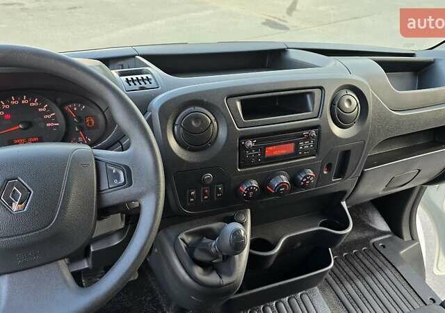 Белый Рено Мастер, объемом двигателя 2.3 л и пробегом 205 тыс. км за 22500 $, фото 13 на Automoto.ua