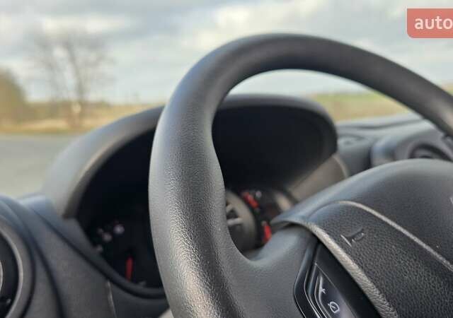 Білий Рено Мастєр, об'ємом двигуна 2.3 л та пробігом 178 тис. км за 19500 $, фото 16 на Automoto.ua