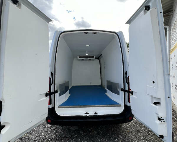 Білий Рено Мастєр, об'ємом двигуна 0 л та пробігом 218 тис. км за 21200 $, фото 9 на Automoto.ua