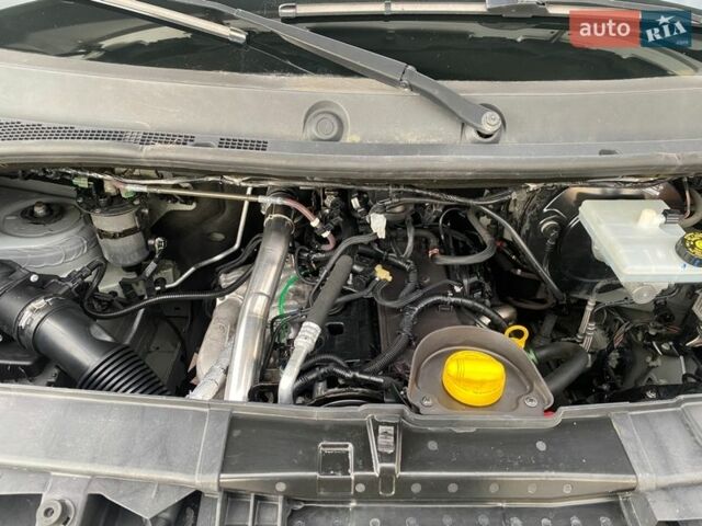 Білий Рено Мастєр, об'ємом двигуна 2.3 л та пробігом 160 тис. км за 18500 $, фото 21 на Automoto.ua