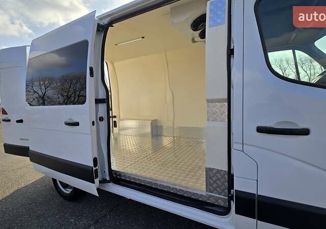 Білий Рено Мастєр, об'ємом двигуна 2.3 л та пробігом 178 тис. км за 19500 $, фото 6 на Automoto.ua