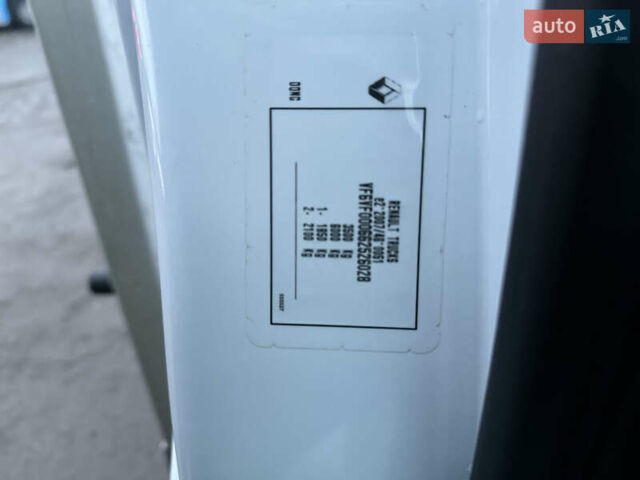 Белый Рено Мастер, объемом двигателя 2.3 л и пробегом 239 тыс. км за 21900 $, фото 20 на Automoto.ua