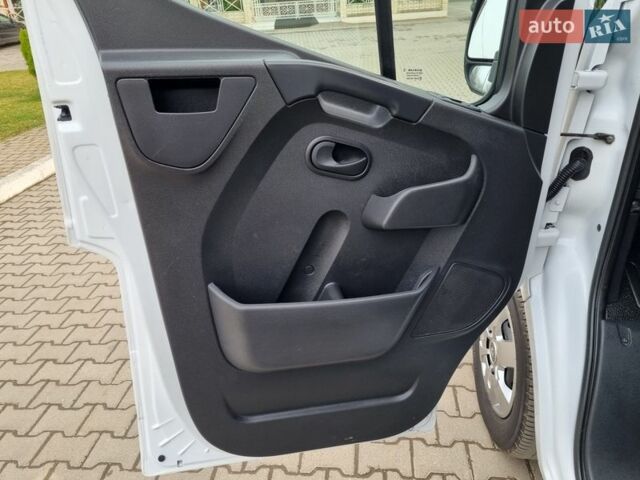 Білий Рено Мастєр, об'ємом двигуна 2.3 л та пробігом 254 тис. км за 23250 $, фото 37 на Automoto.ua