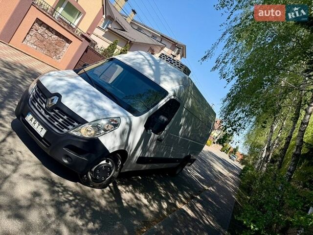 Белый Рено Мастер, объемом двигателя 2.3 л и пробегом 195 тыс. км за 26800 $, фото 2 на Automoto.ua