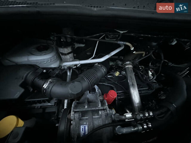 Белый Рено Мастер, объемом двигателя 2.3 л и пробегом 239 тыс. км за 21900 $, фото 17 на Automoto.ua