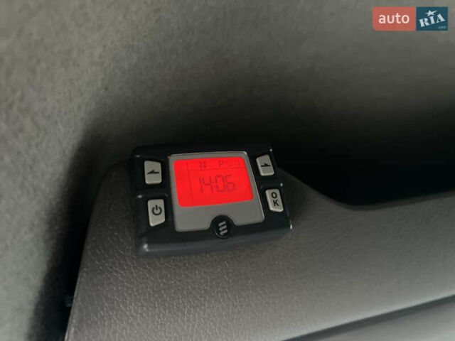 Белый Рено Мастер, объемом двигателя 2.3 л и пробегом 260 тыс. км за 19500 $, фото 39 на Automoto.ua