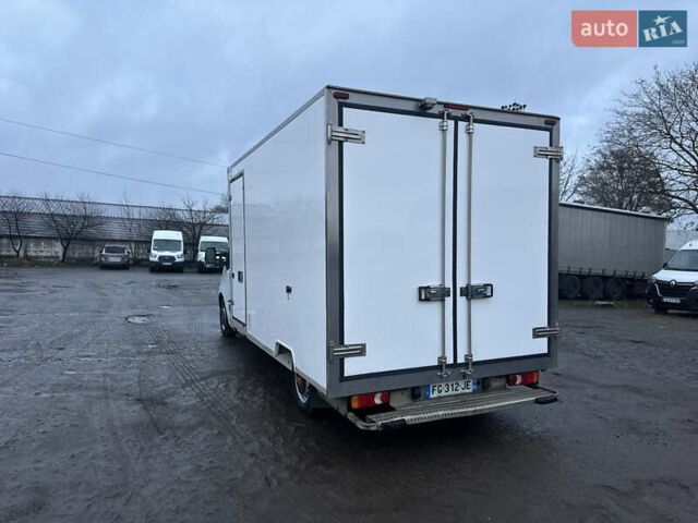 Белый Рено Мастер, объемом двигателя 2.3 л и пробегом 239 тыс. км за 21900 $, фото 7 на Automoto.ua