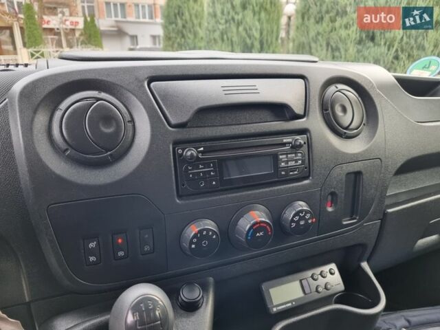 Білий Рено Мастєр, об'ємом двигуна 2.3 л та пробігом 254 тис. км за 23250 $, фото 40 на Automoto.ua