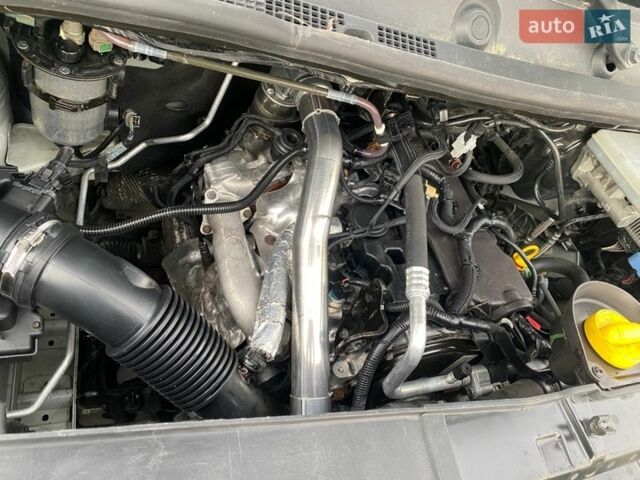 Білий Рено Мастєр, об'ємом двигуна 2.3 л та пробігом 160 тис. км за 18500 $, фото 19 на Automoto.ua