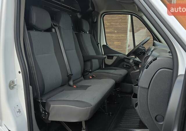 Белый Рено Мастер, объемом двигателя 2.3 л и пробегом 178 тыс. км за 19500 $, фото 25 на Automoto.ua