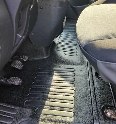 Белый Рено Мастер, объемом двигателя 2.3 л и пробегом 307 тыс. км за 18500 $, фото 12 на Automoto.ua