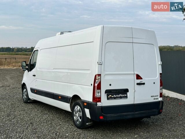 Белый Рено Мастер, объемом двигателя 2.3 л и пробегом 199 тыс. км за 19500 $, фото 10 на Automoto.ua
