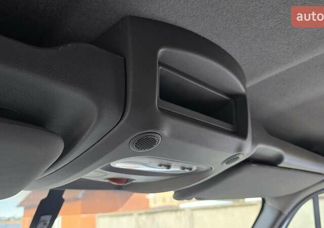 Белый Рено Мастер, объемом двигателя 2.3 л и пробегом 178 тыс. км за 19500 $, фото 21 на Automoto.ua