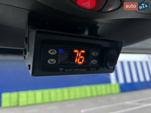 Белый Рено Мастер, объемом двигателя 2.3 л и пробегом 260 тыс. км за 19500 $, фото 42 на Automoto.ua