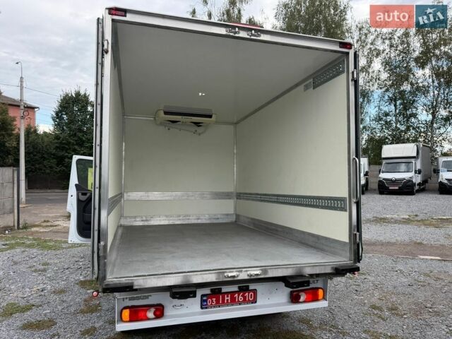 Белый Рено Мастер, объемом двигателя 2.3 л и пробегом 235 тыс. км за 21900 $, фото 23 на Automoto.ua