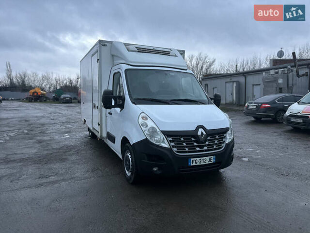 Белый Рено Мастер, объемом двигателя 2.3 л и пробегом 239 тыс. км за 21900 $, фото 1 на Automoto.ua