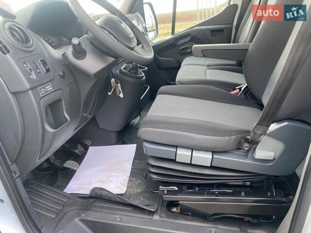 Білий Рено Мастєр, об'ємом двигуна 2.3 л та пробігом 160 тис. км за 18500 $, фото 15 на Automoto.ua