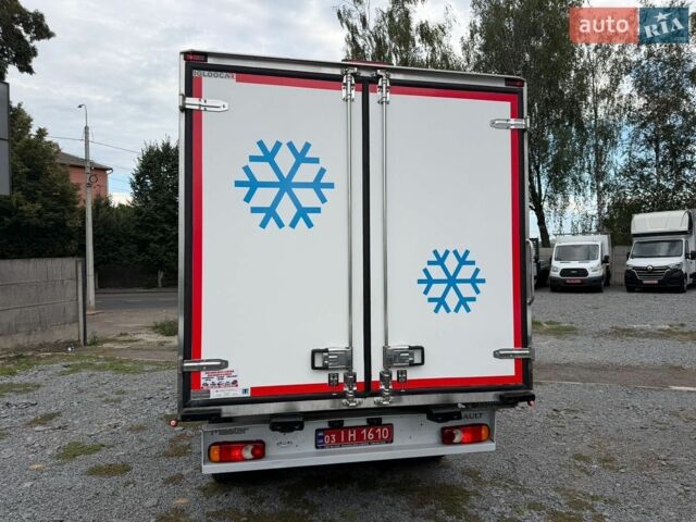 Белый Рено Мастер, объемом двигателя 2.3 л и пробегом 235 тыс. км за 21900 $, фото 10 на Automoto.ua