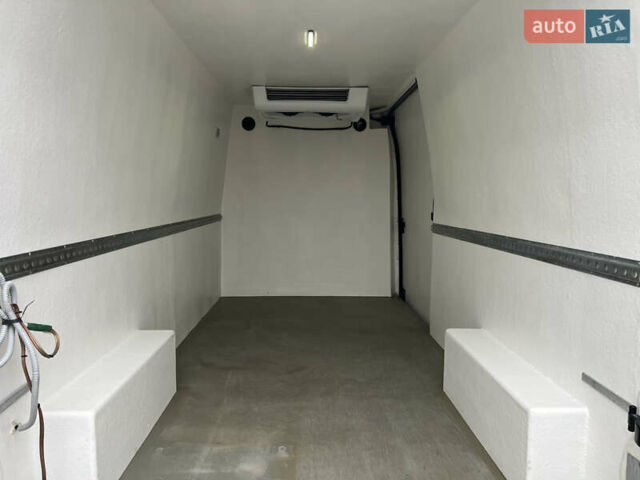 Белый Рено Мастер, объемом двигателя 2.3 л и пробегом 260 тыс. км за 19500 $, фото 23 на Automoto.ua