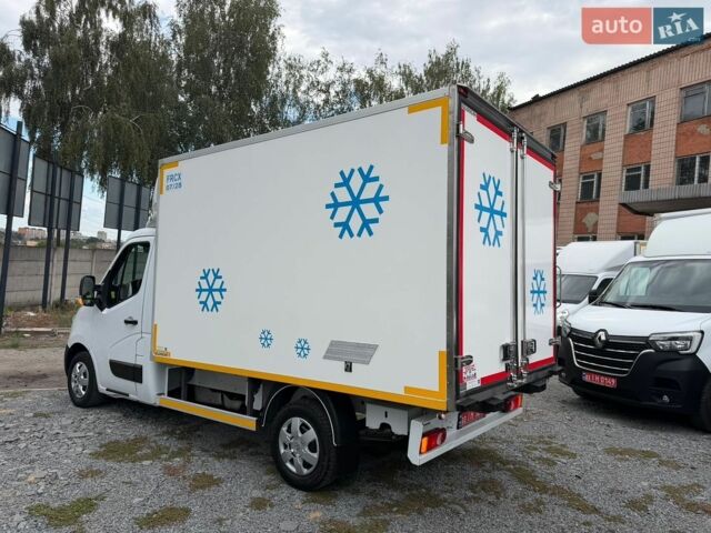 Белый Рено Мастер, объемом двигателя 2.3 л и пробегом 235 тыс. км за 21900 $, фото 8 на Automoto.ua