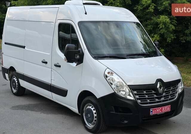 Белый Рено Мастер, объемом двигателя 2.3 л и пробегом 205 тыс. км за 22500 $, фото 2 на Automoto.ua
