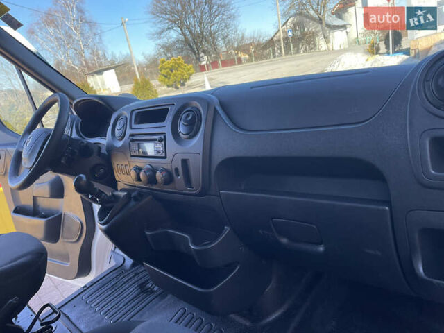 Белый Рено Мастер, объемом двигателя 2.3 л и пробегом 253 тыс. км за 26400 $, фото 40 на Automoto.ua