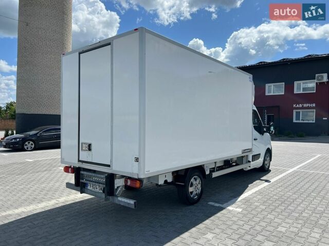 Белый Рено Мастер, объемом двигателя 2.3 л и пробегом 284 тыс. км за 26800 $, фото 7 на Automoto.ua