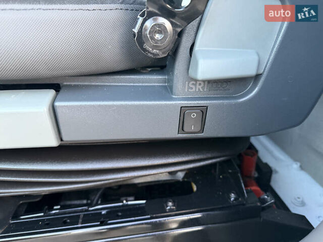 Білий Рено Мастєр, об'ємом двигуна 0 л та пробігом 238 тис. км за 25500 $, фото 35 на Automoto.ua