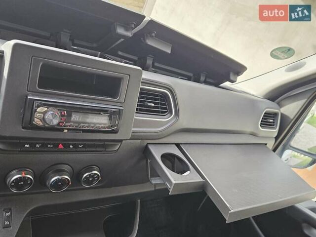 Білий Рено Мастєр, об'ємом двигуна 0 л та пробігом 167 тис. км за 22200 $, фото 22 на Automoto.ua