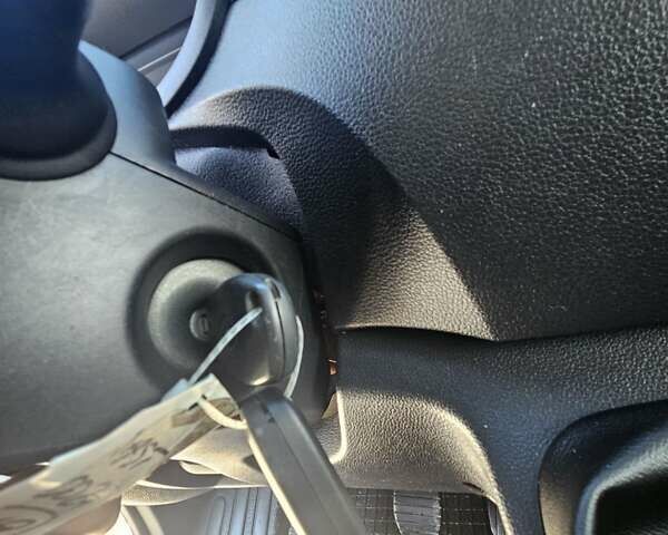 Білий Рено Мастєр, об'ємом двигуна 2.3 л та пробігом 189 тис. км за 22200 $, фото 26 на Automoto.ua