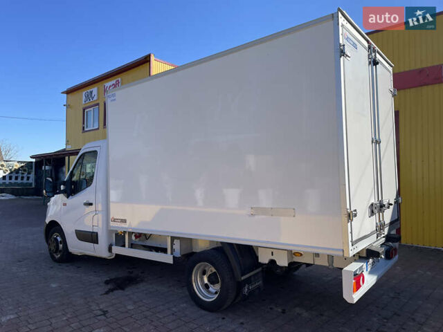 Белый Рено Мастер, объемом двигателя 2.3 л и пробегом 253 тыс. км за 26400 $, фото 66 на Automoto.ua