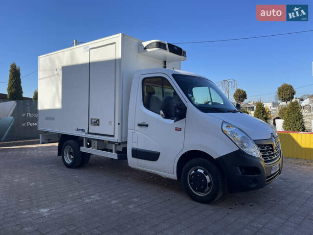 Белый Рено Мастер, объемом двигателя 2.3 л и пробегом 253 тыс. км за 26400 $, фото 1 на Automoto.ua