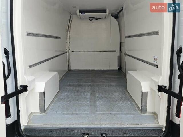 Білий Рено Мастєр, об'ємом двигуна 0 л та пробігом 167 тис. км за 22200 $, фото 2 на Automoto.ua