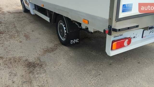 Білий Рено Мастєр, об'ємом двигуна 0 л та пробігом 146 тис. км за 28300 $, фото 6 на Automoto.ua