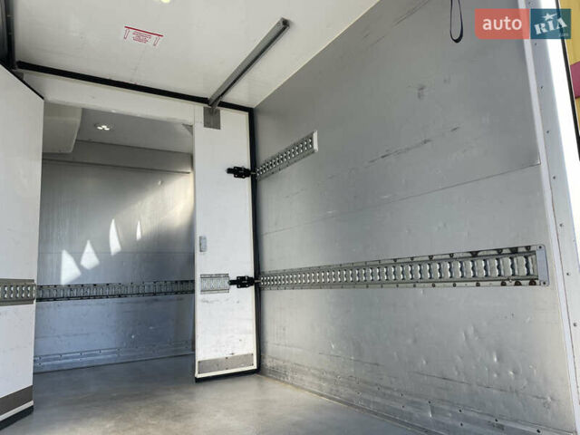 Белый Рено Мастер, объемом двигателя 2.3 л и пробегом 253 тыс. км за 26400 $, фото 54 на Automoto.ua