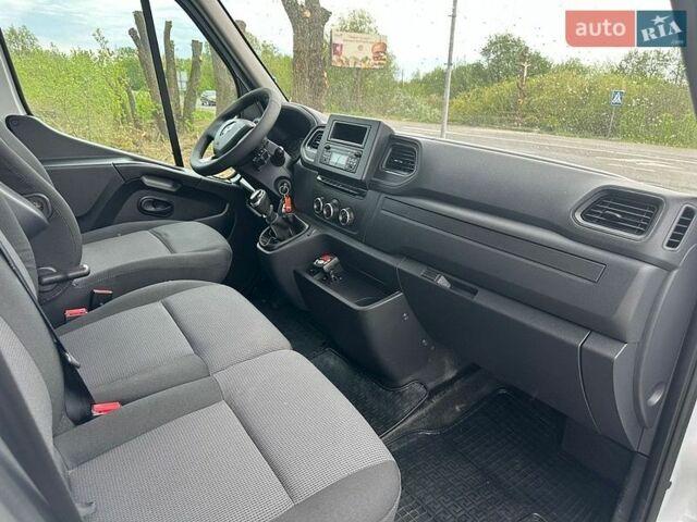 Белый Рено Мастер, объемом двигателя 2.3 л и пробегом 320 тыс. км за 29999 $, фото 11 на Automoto.ua