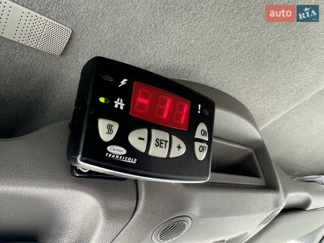 Білий Рено Мастєр, об'ємом двигуна 2.3 л та пробігом 190 тис. км за 22800 $, фото 34 на Automoto.ua